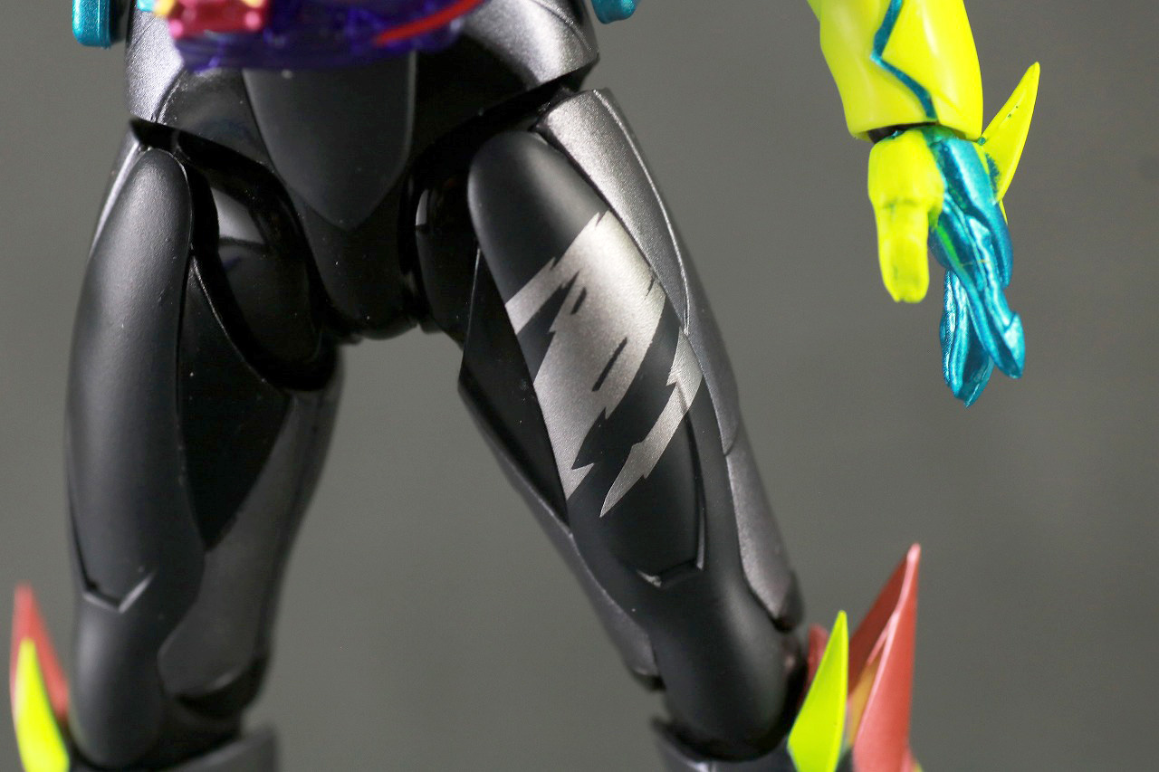 S.H.フィギュアーツ　仮面ライダーリバイス　レビュー　本体