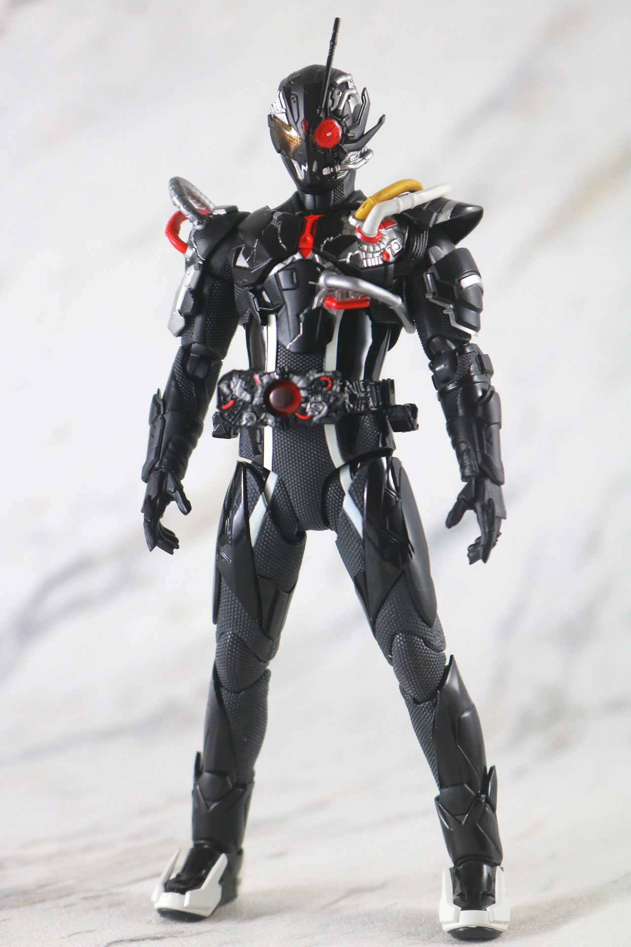 S.H.フィギュアーツ　仮面ライダーアークゼロ　アークエフェクトセット　レビュー　本体