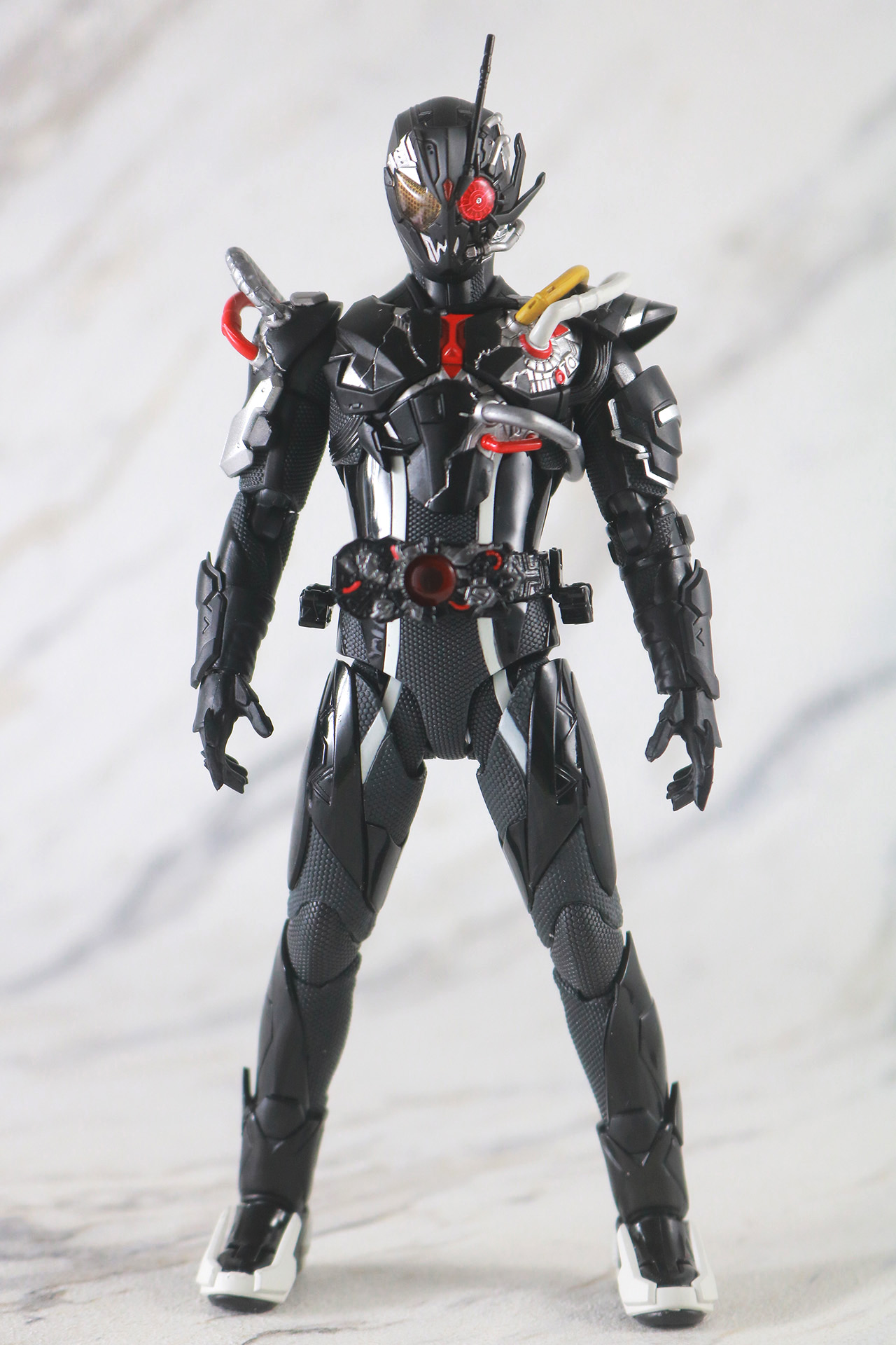 S.H.フィギュアーツ　仮面ライダーアークゼロ　アークエフェクトセット　レビュー　本体