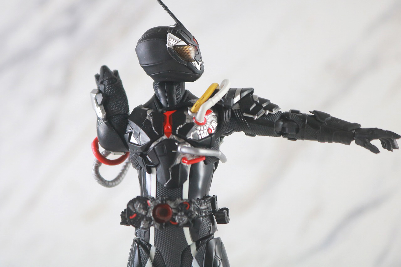 S.H.フィギュアーツ　仮面ライダーアークゼロ　アークエフェクトセット　レビュー　可動範囲