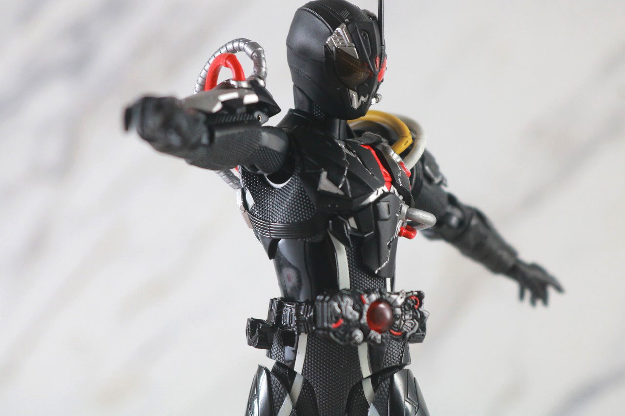 S.H.フィギュアーツ　仮面ライダーアークゼロ　アークエフェクトセット　レビュー　可動範囲