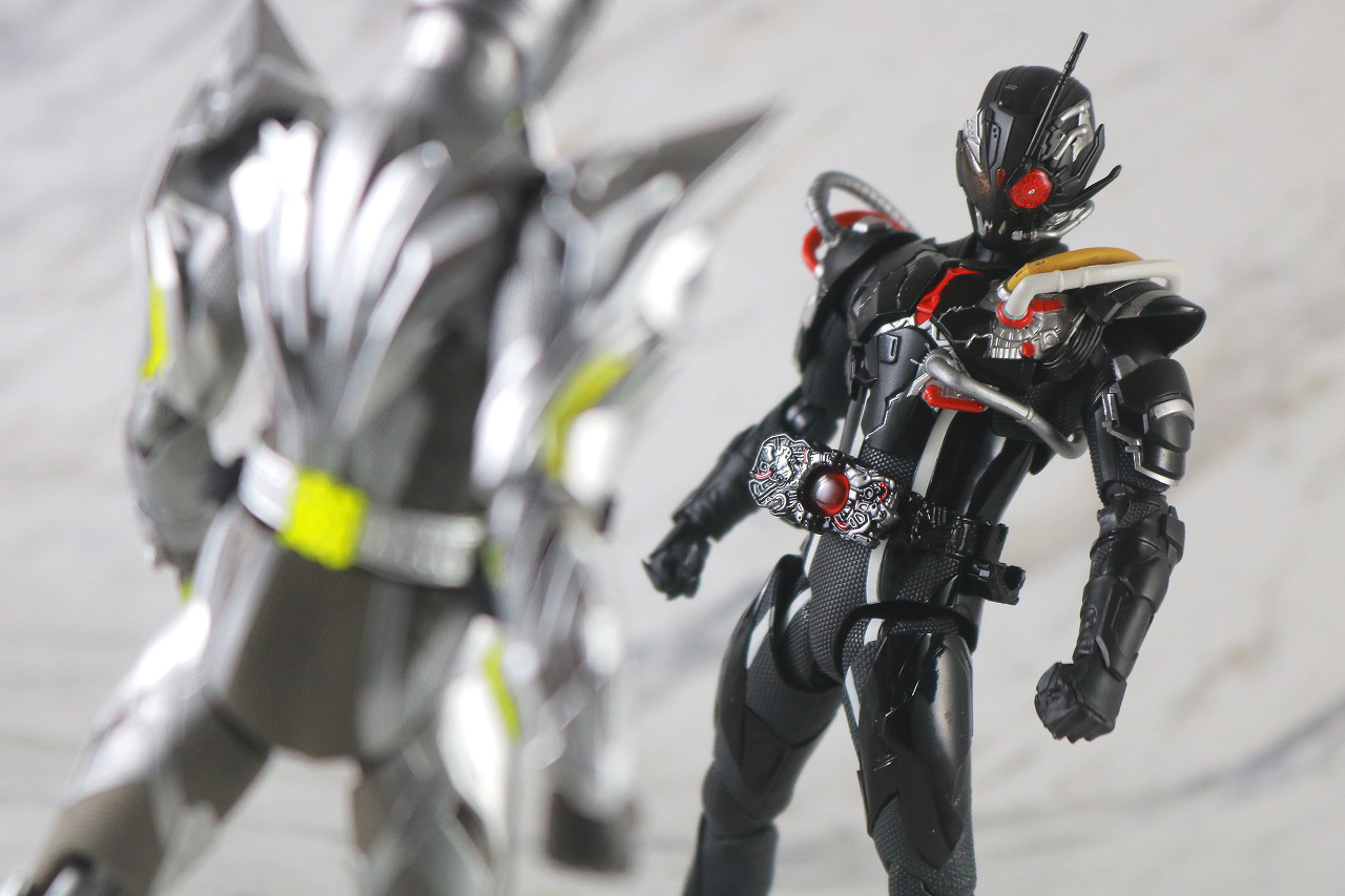 S.H.フィギュアーツ　仮面ライダーアークゼロ　アークエフェクトセット　レビュー　アクション　仮面ライダーゼロワン　メタルクラスタホッパー