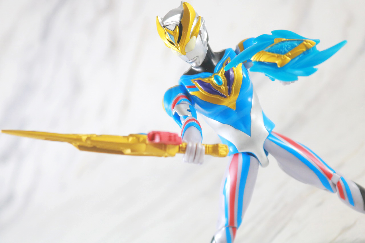 ウルトラアクションフィギュア　ウルトラマンデッカー　ダイナミックタイプ　レビュー　アクション