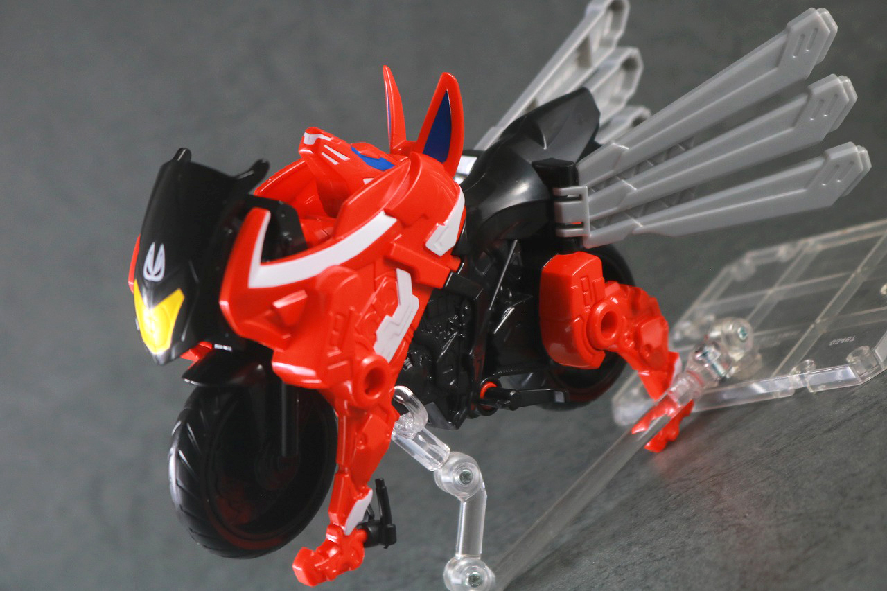 リボルブチェンジフィギュア　仮面ライダーギーツ　ブーストライカー　エントリーセット　レビュー　アクション