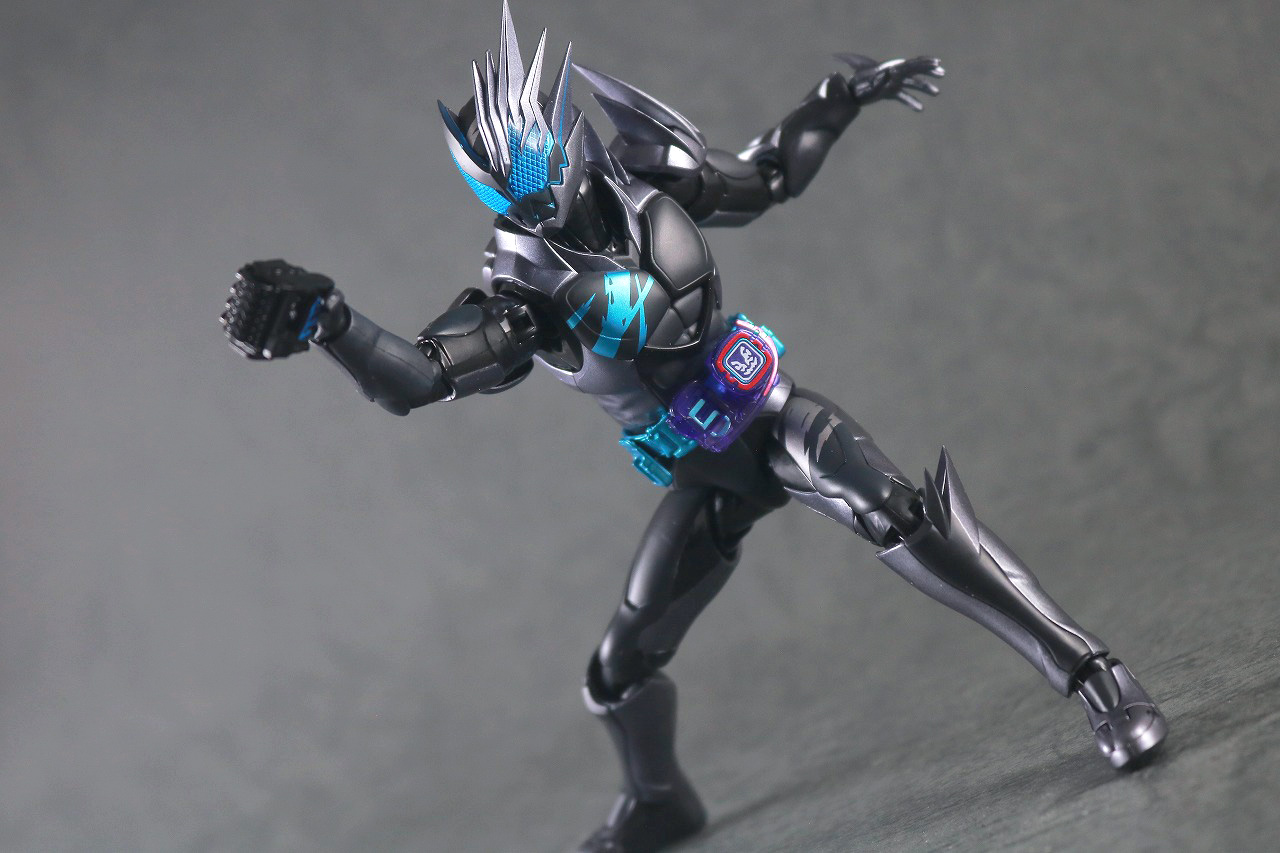 S.H.フィギュアーツ　仮面ライダージャックリバイス　レビュー　アクション