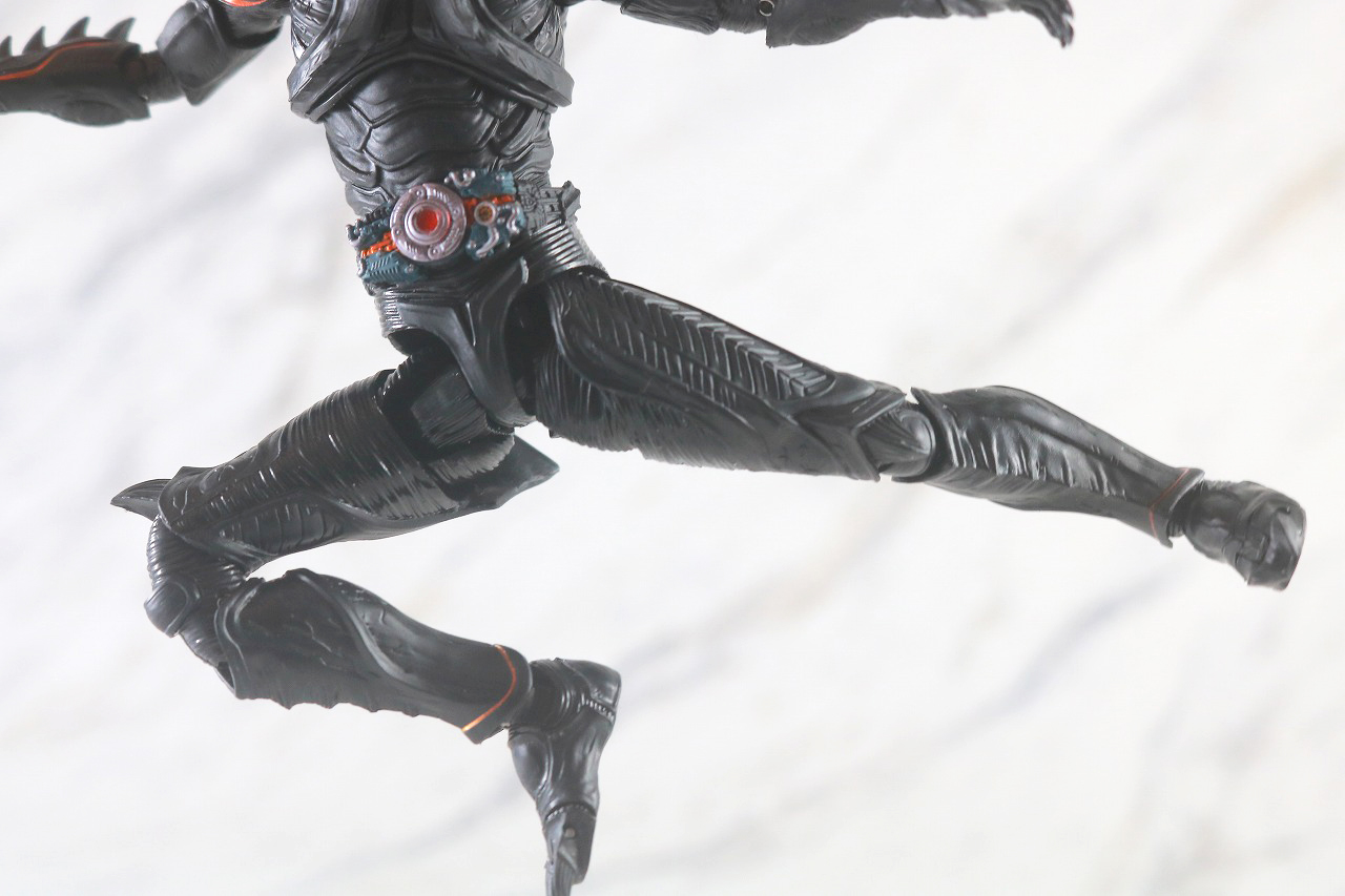 S.H.フィギュアーツ　仮面ライダーBLACK SUN　ブラックサン　レビュー　可動範囲