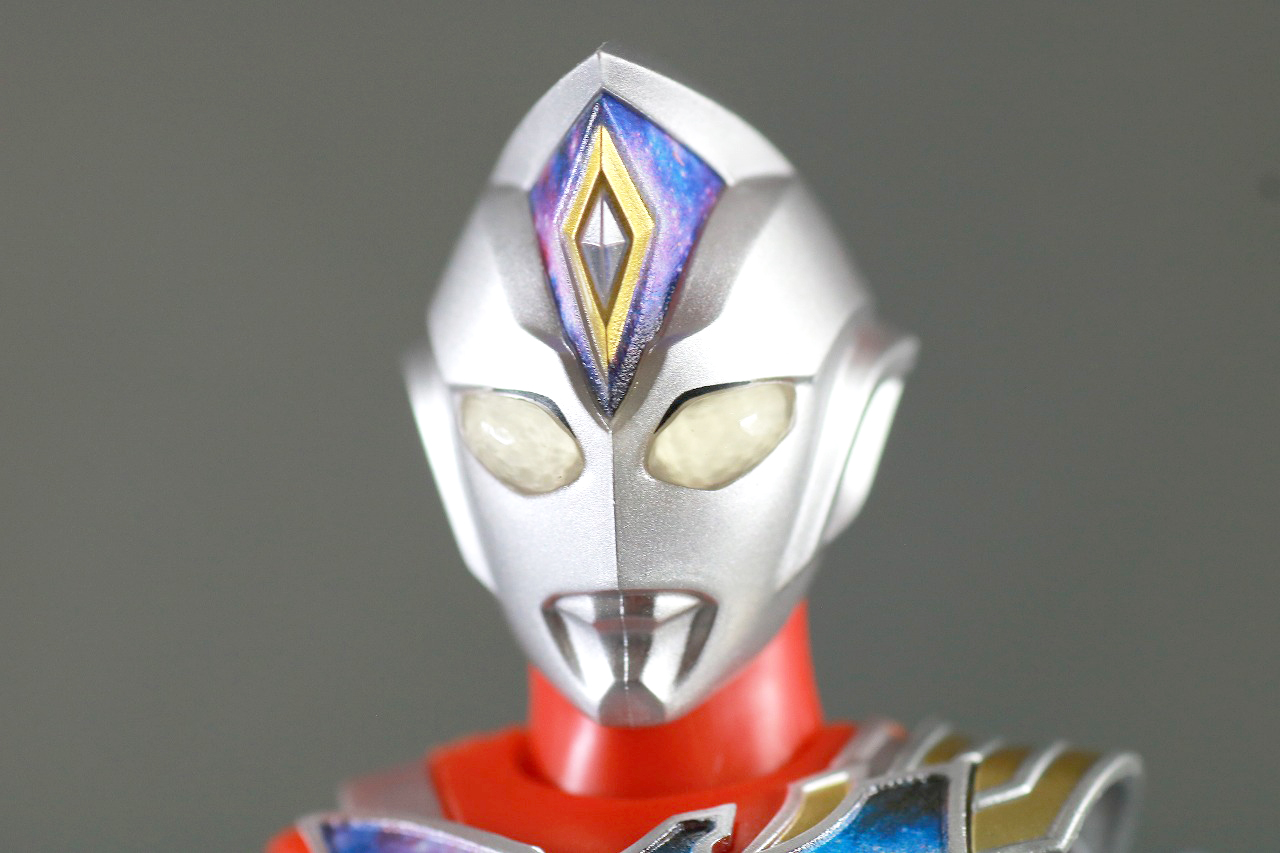 S.H.フィギュアーツ　ウルトラマンデッカー フラッシュタイプ　レビュー　　本体