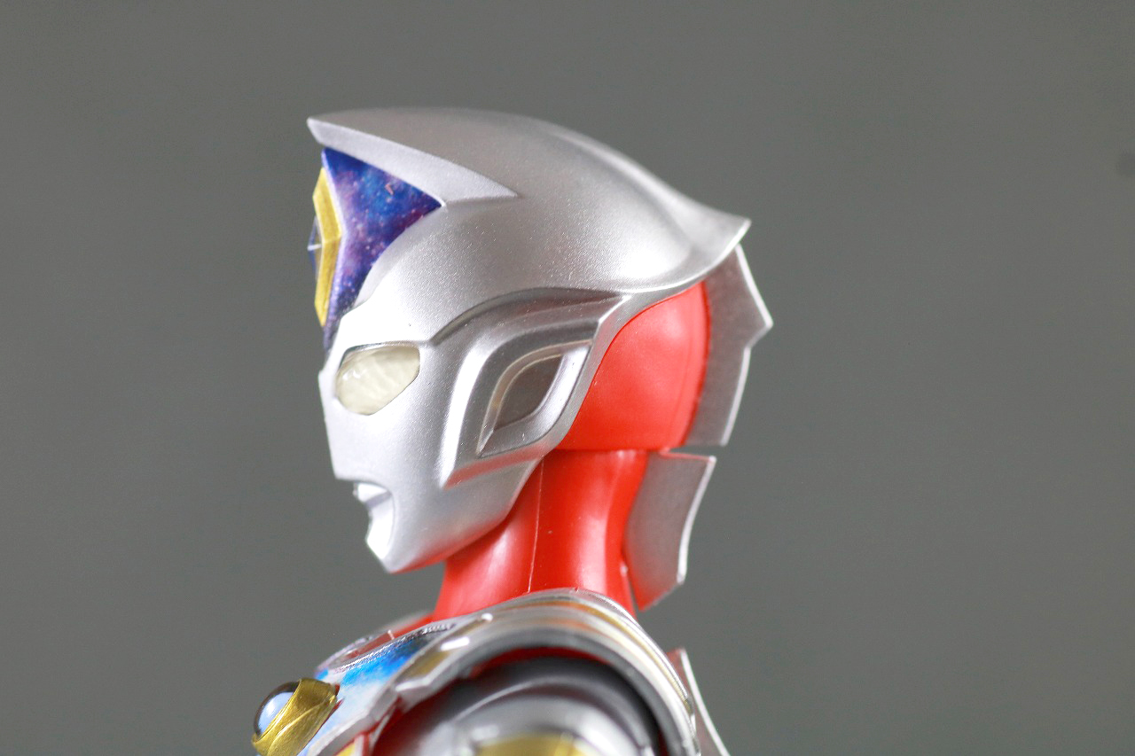 S.H.フィギュアーツ　ウルトラマンデッカー フラッシュタイプ　レビュー　　本体