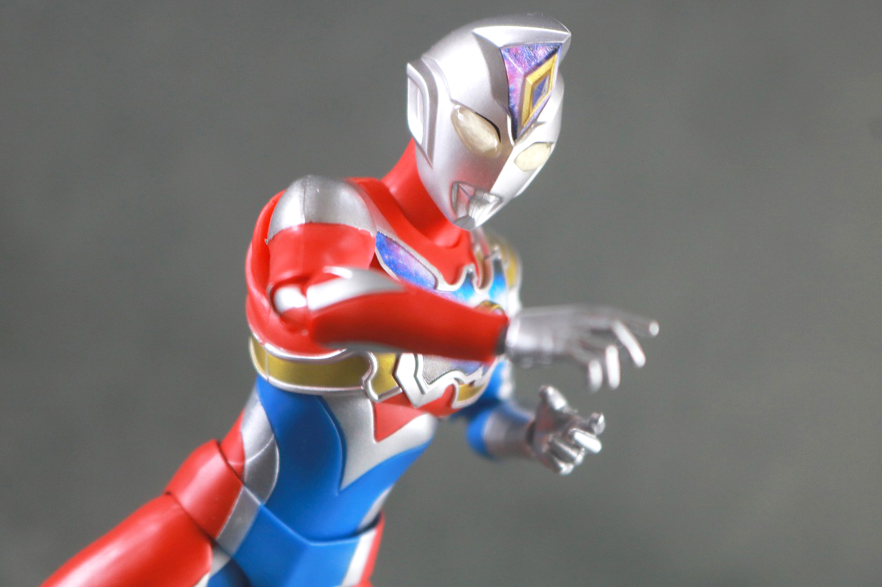 S.H.フィギュアーツ　ウルトラマンデッカー フラッシュタイプ　レビュー　　アクション