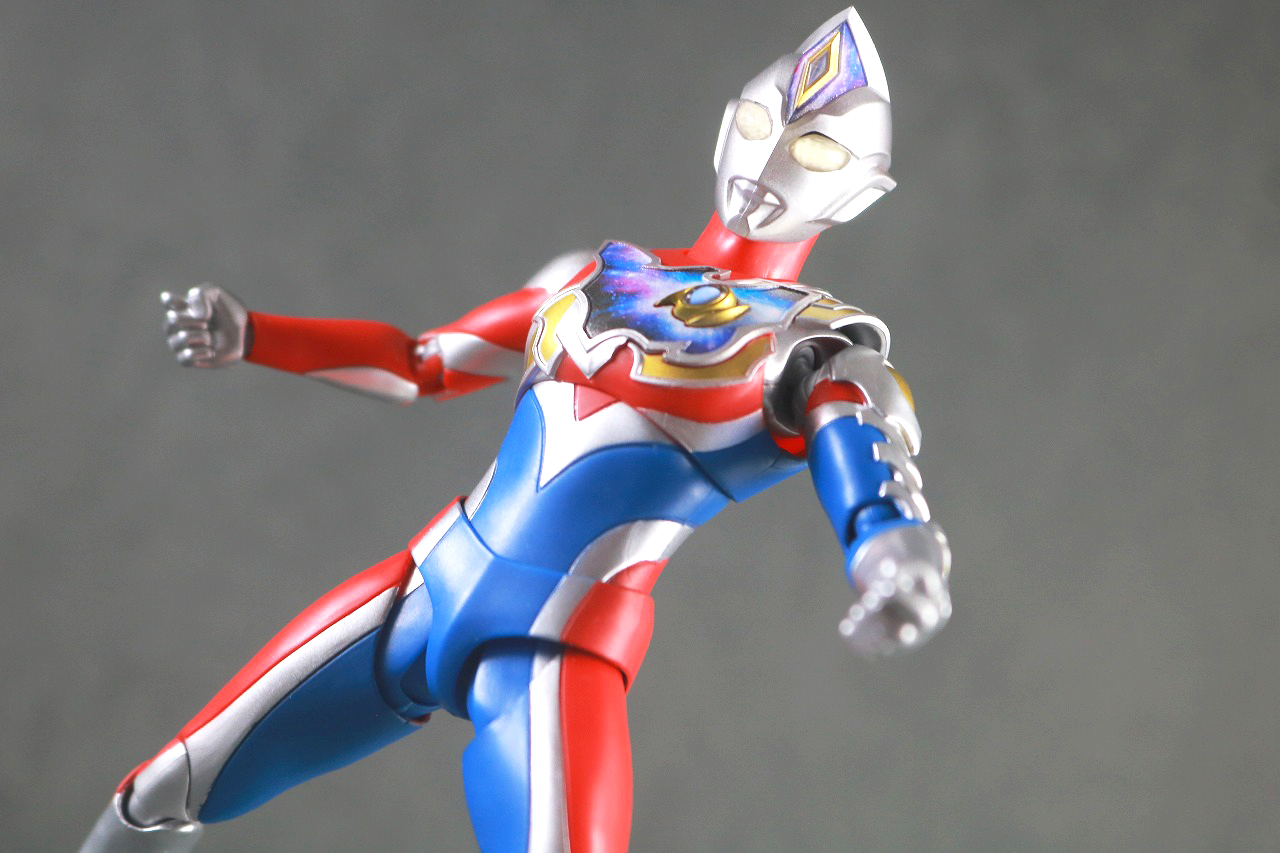 S.H.フィギュアーツ　ウルトラマンデッカー フラッシュタイプ　レビュー　　アクション