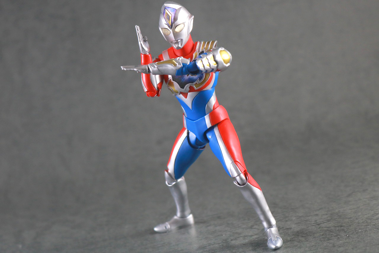 S.H.フィギュアーツ　ウルトラマンデッカー フラッシュタイプ　レビュー　　アクション