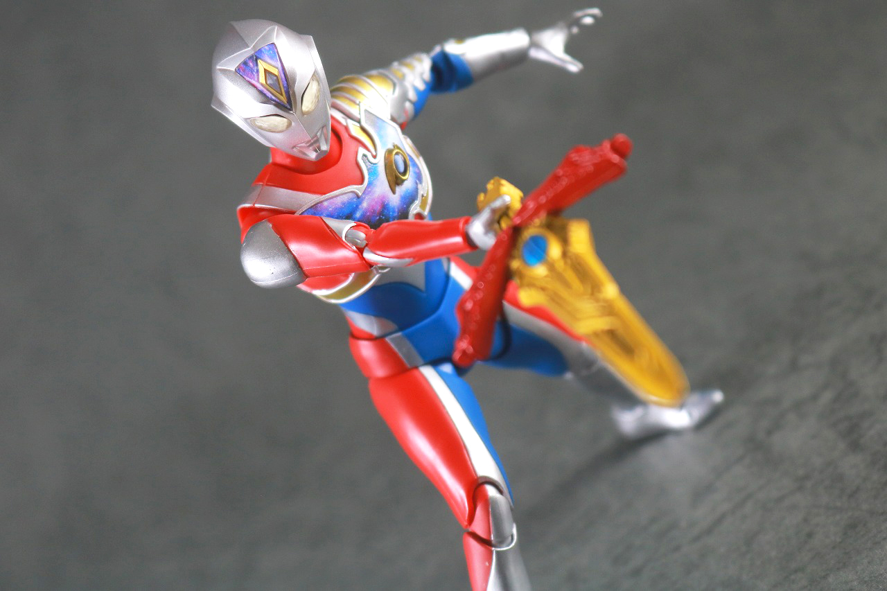 S.H.フィギュアーツ　ウルトラマンデッカー フラッシュタイプ　レビュー　　アクション