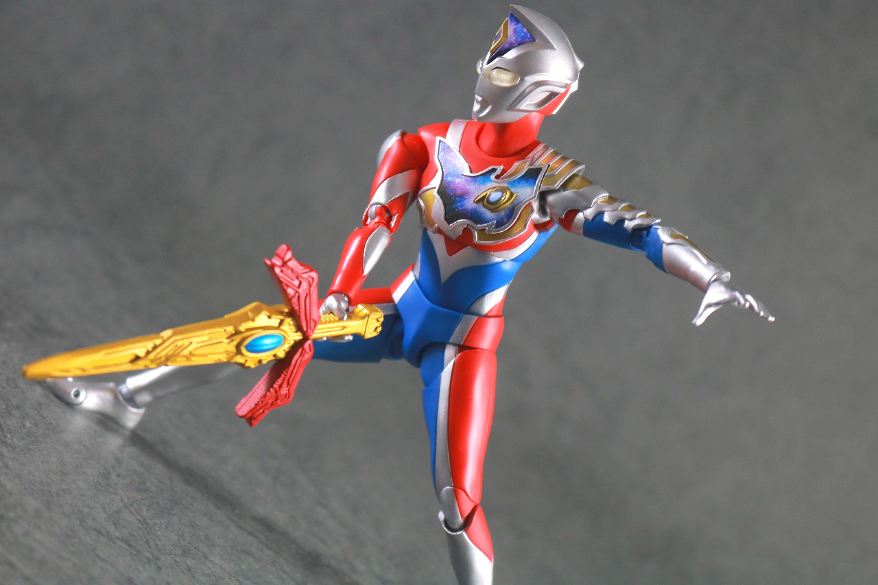 S.H.フィギュアーツ　ウルトラマンデッカー フラッシュタイプ　レビュー　　アクション