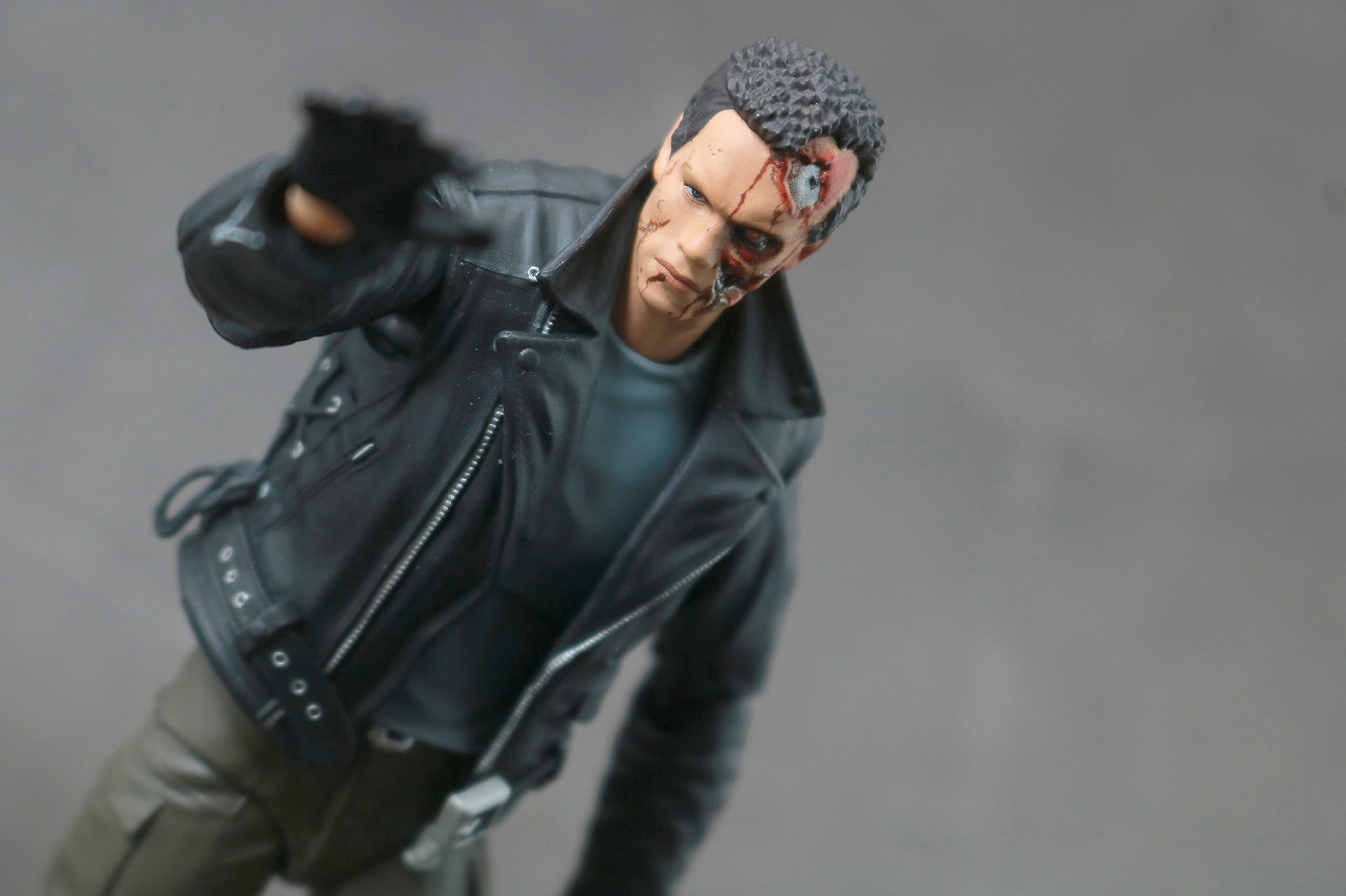 MAFEX　T-800　ターミネーター　レビュー　アクション