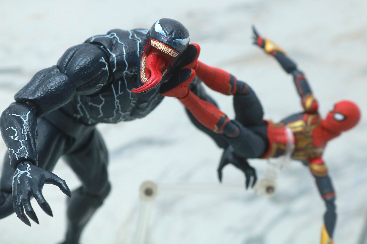 S.H.フィギュアーツ　ヴェノム（レット・ゼア・ビー・カーネイジ）　アクション　スパイダーマン　インテグレーテッドスーツ