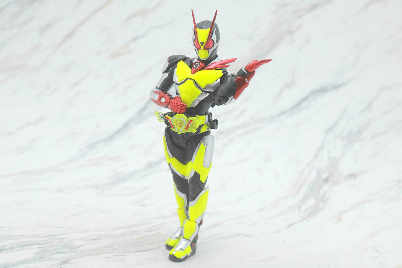 S.H.フィギュアーツ　仮面ライダーゼロツー　イズVer.　レビュー　アクション