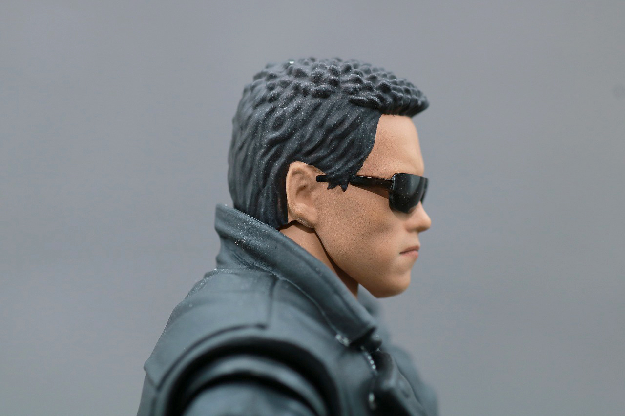 MAFEX　T-800　ターミネーター　レビュー　本体