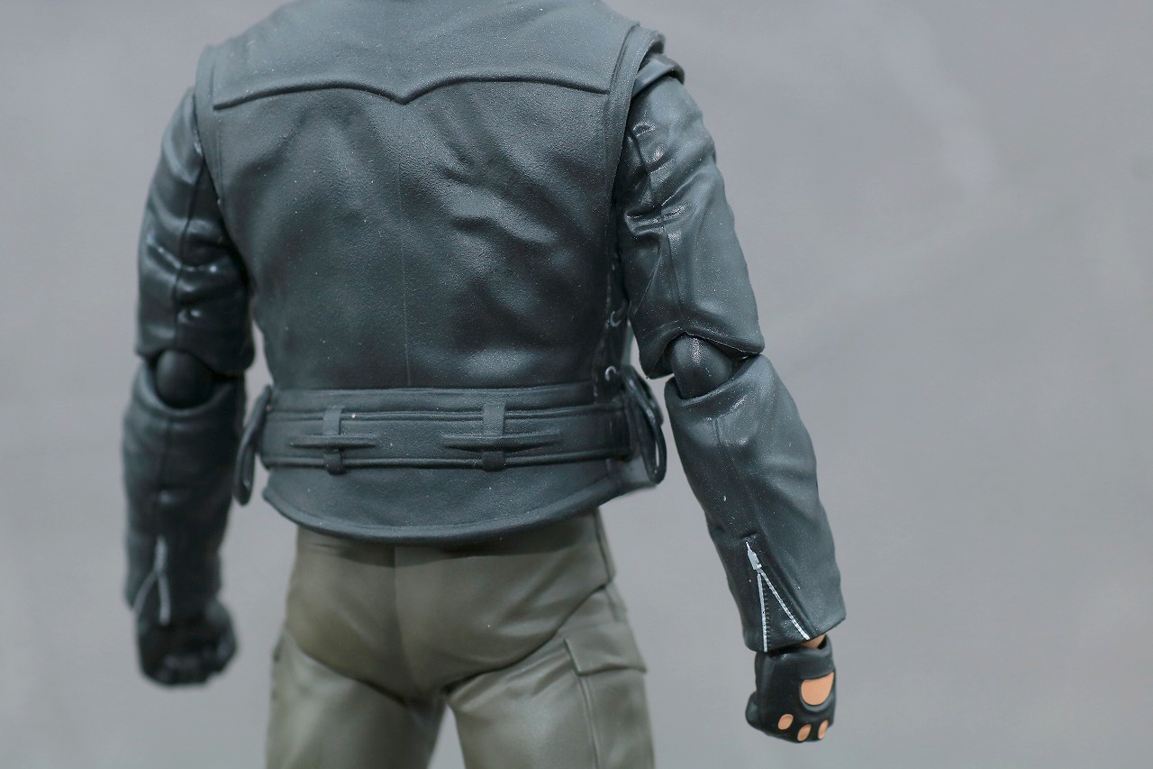 MAFEX　T-800　ターミネーター　レビュー　本体