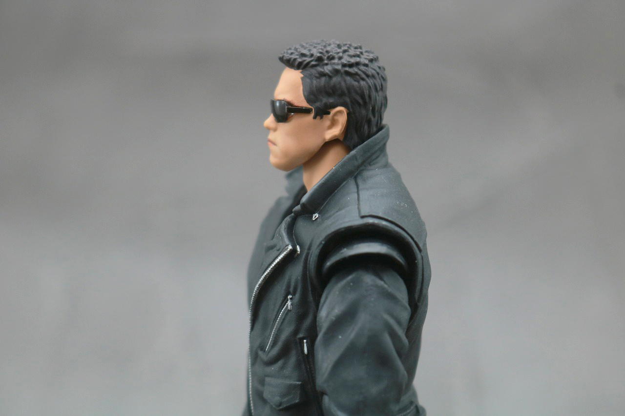 MAFEX　T-800　ターミネーター　レビュー　可動範囲