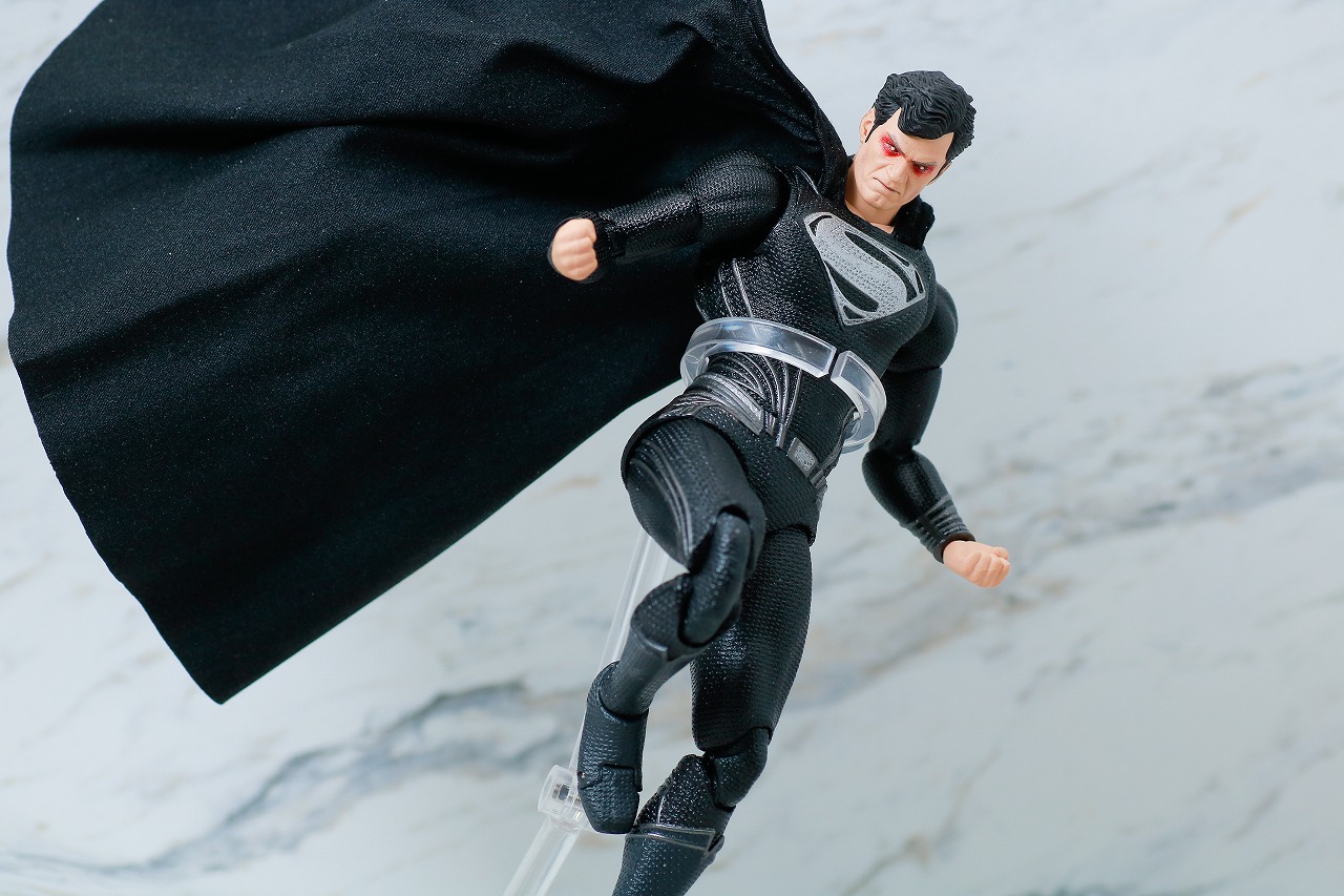 MAFEX　スーパーマン（『ジャスティス・リーグ：ザック・スナイダーカット』　レビュー　アクション　