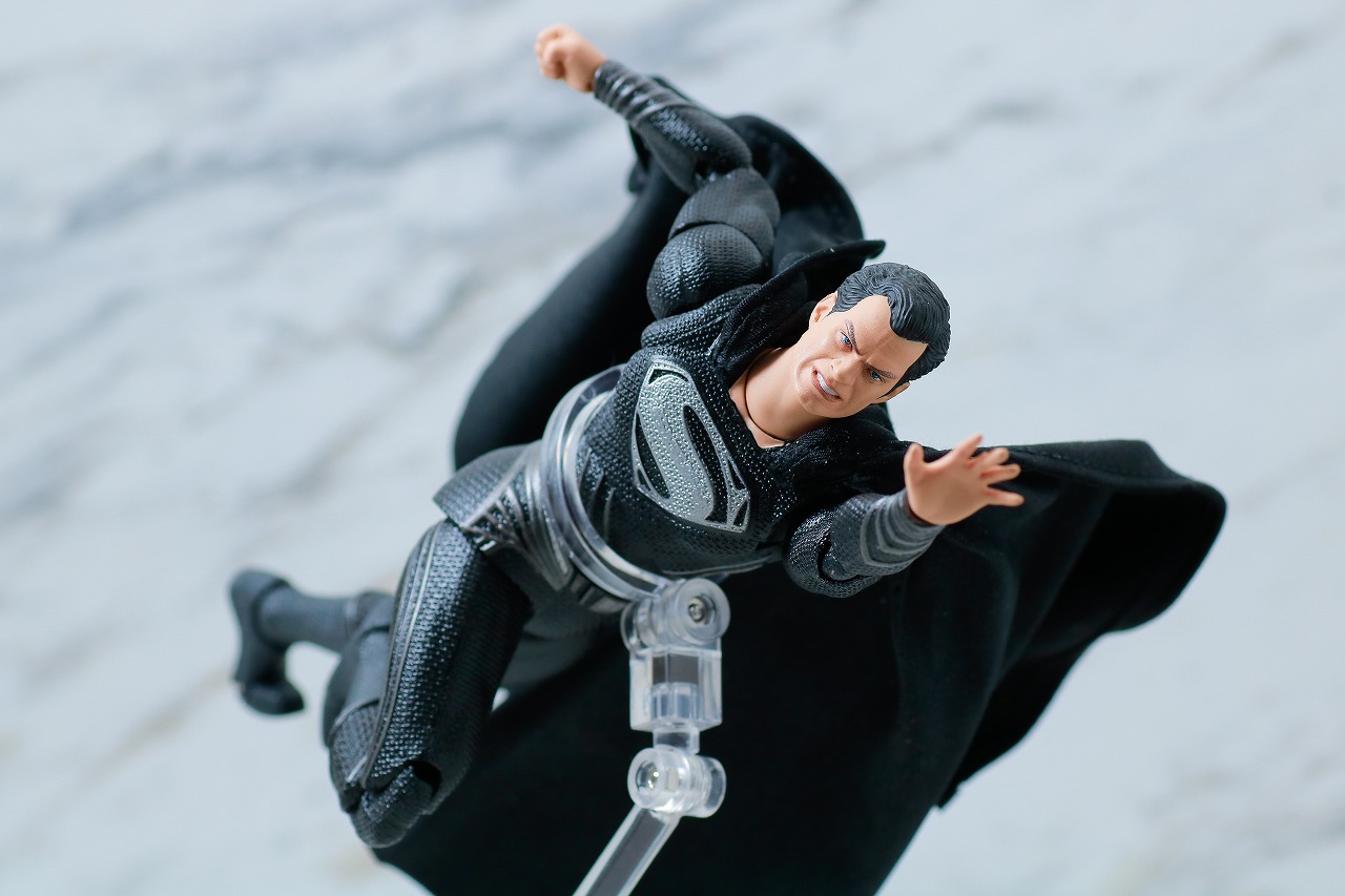 MAFEX　スーパーマン（『ジャスティス・リーグ：ザック・スナイダーカット』　レビュー　アクション　