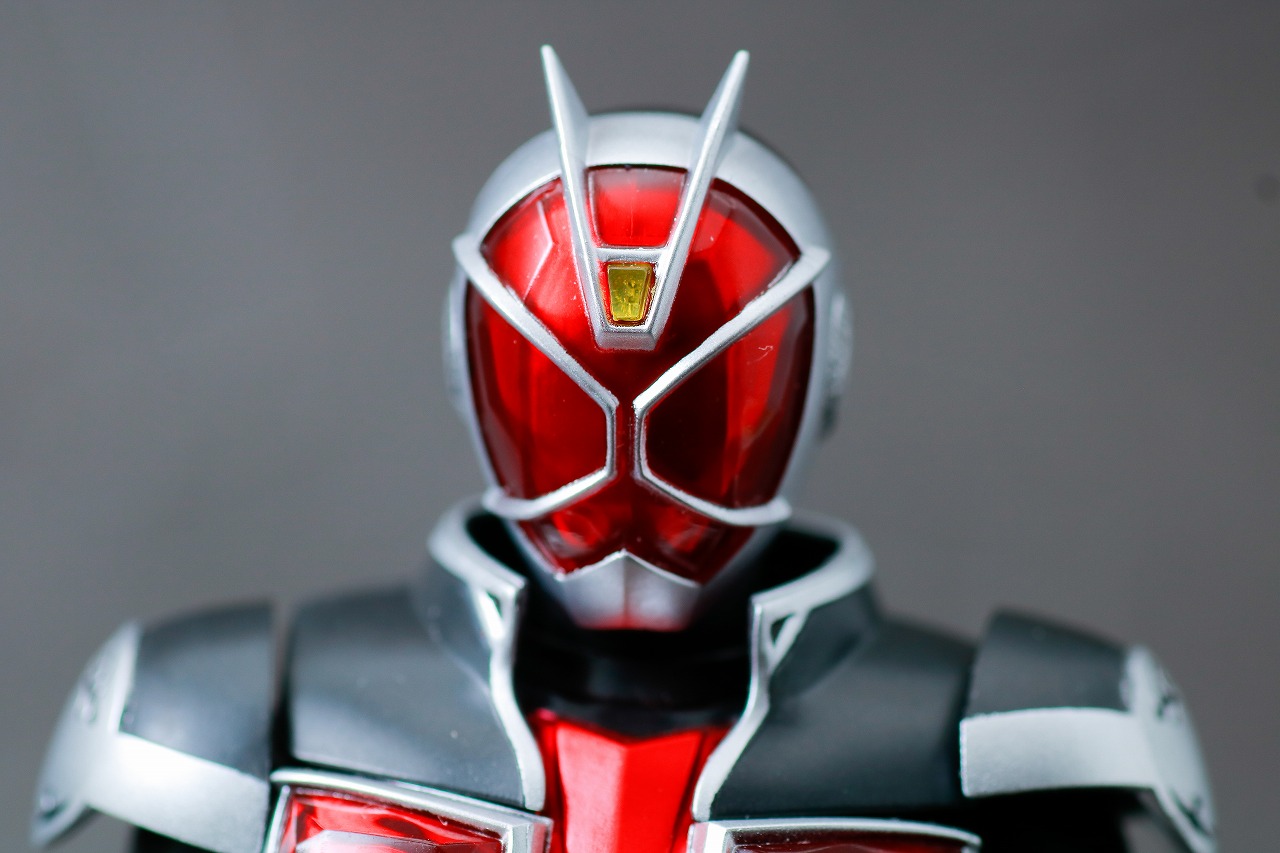 S.H.フィギュアーツ　仮面ライダーウィザード フレイムスタイル 真骨彫製法　10tn anniversary ver.　レビュー　本体