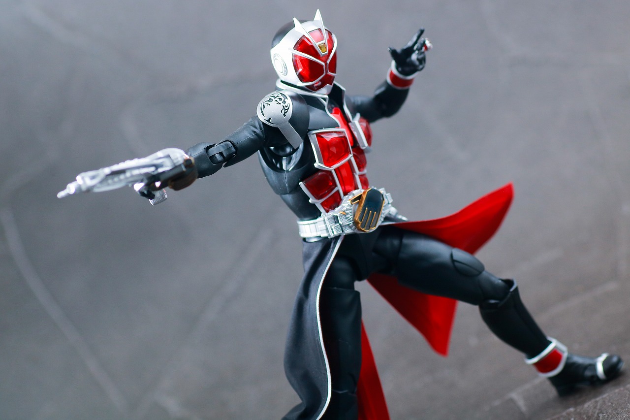 S.H.フィギュアーツ　仮面ライダーウィザード フレイムスタイル 真骨彫製法　10tn anniversary ver.　レビュー　アクション