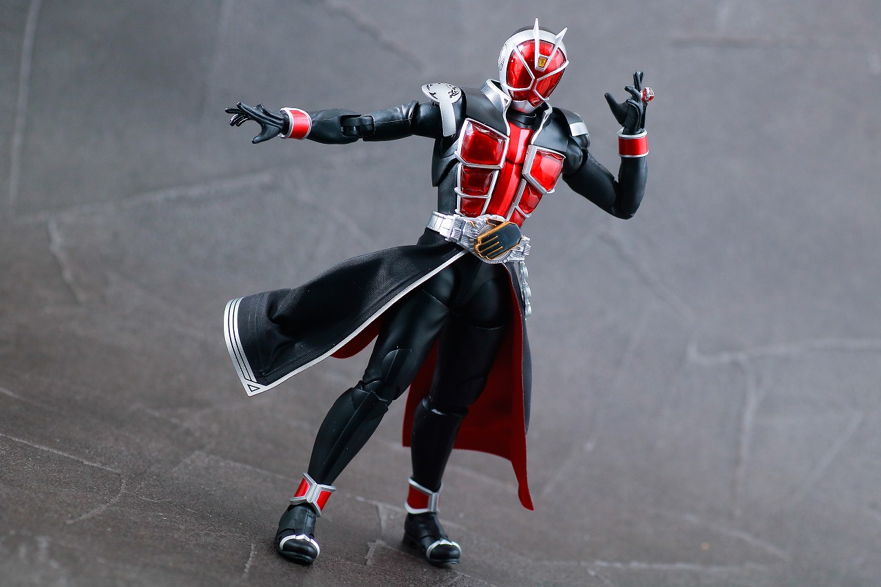 S.H.フィギュアーツ　仮面ライダーウィザード フレイムスタイル 真骨彫製法　10tn anniversary ver.　レビュー　アクション