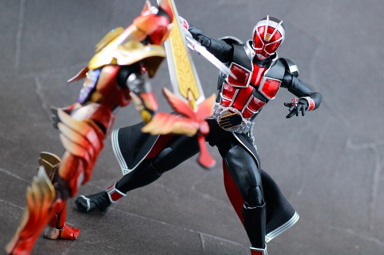 S.H.フィギュアーツ　仮面ライダーウィザード フレイムスタイル 真骨彫製法　10tn anniversary ver.　レビュー　アクション　フェニックスファントム