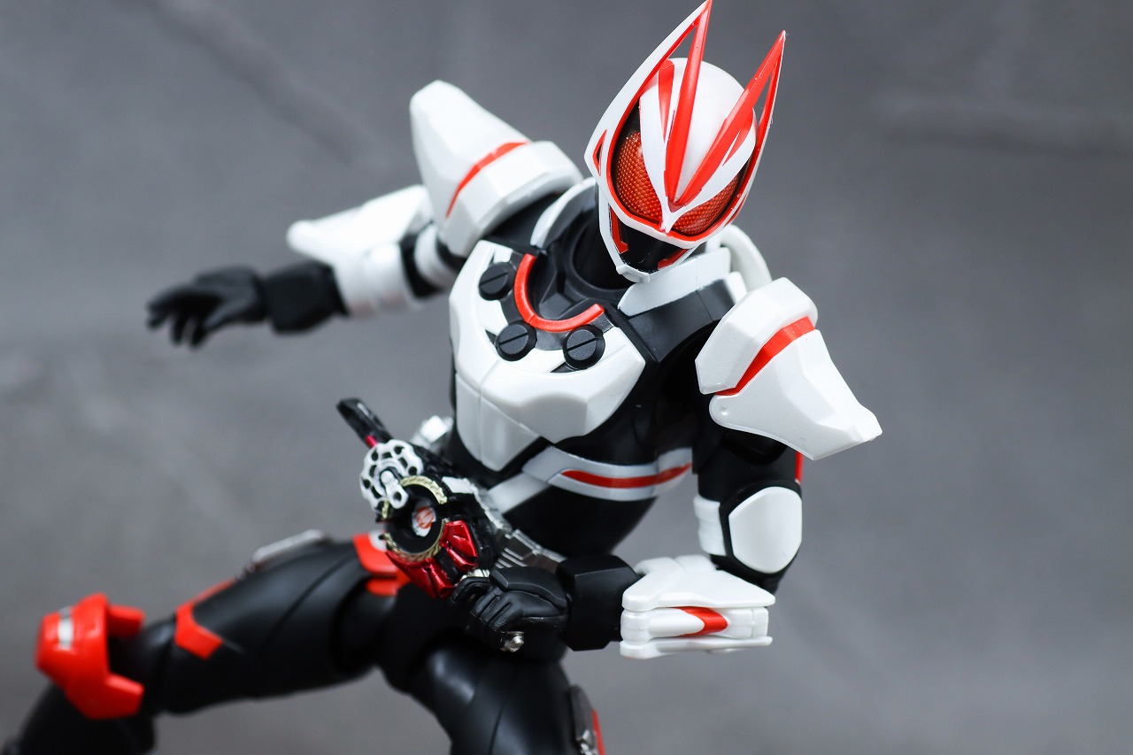 S.H.フィギュアーツ　仮面ライダーギーツ マグナムブーストフォーム　レビュー　アクション