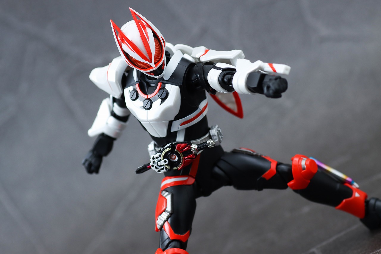 S.H.フィギュアーツ　仮面ライダーギーツ マグナムブーストフォーム　レビュー　アクション