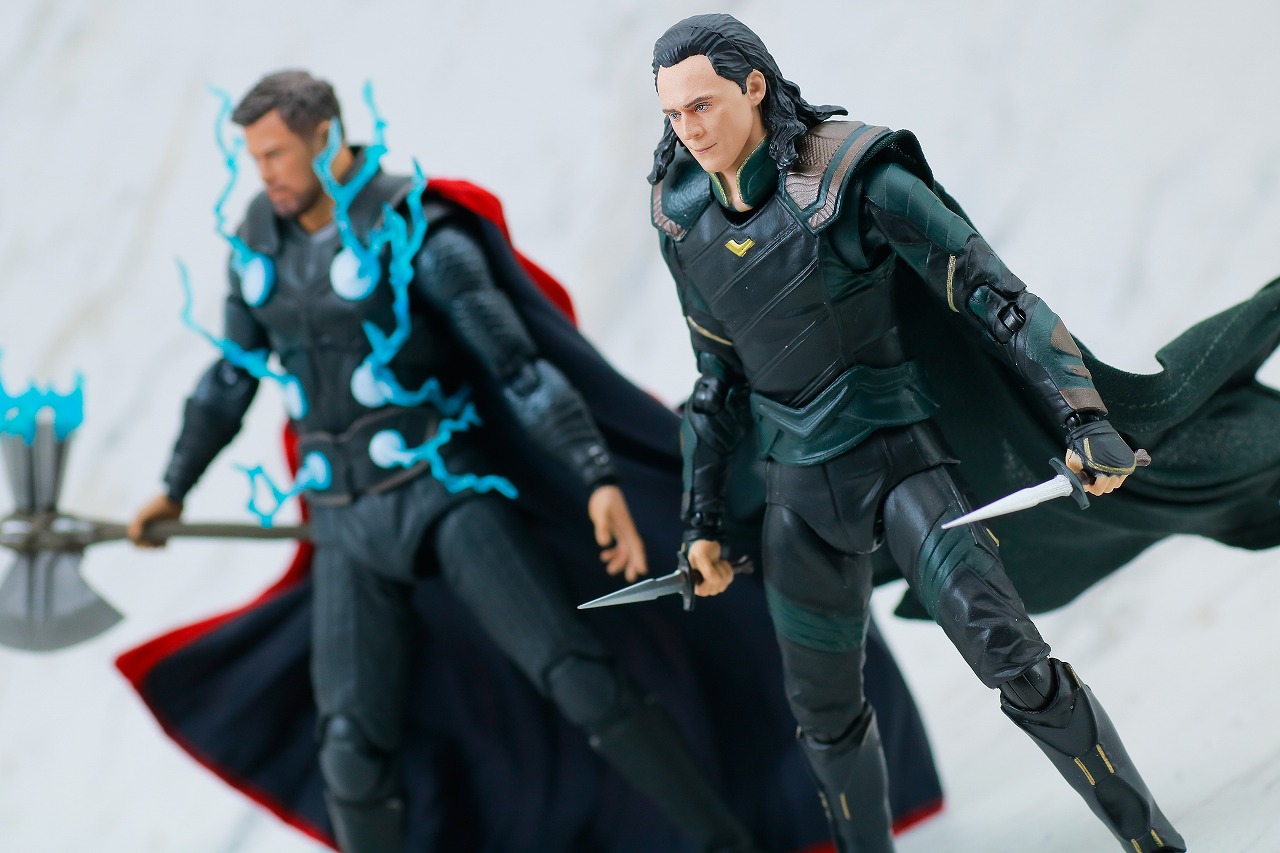 MAFEX　ロキ　アベンジャーズ　インフィニティ・ウォー　レビュー　アクション　ソー