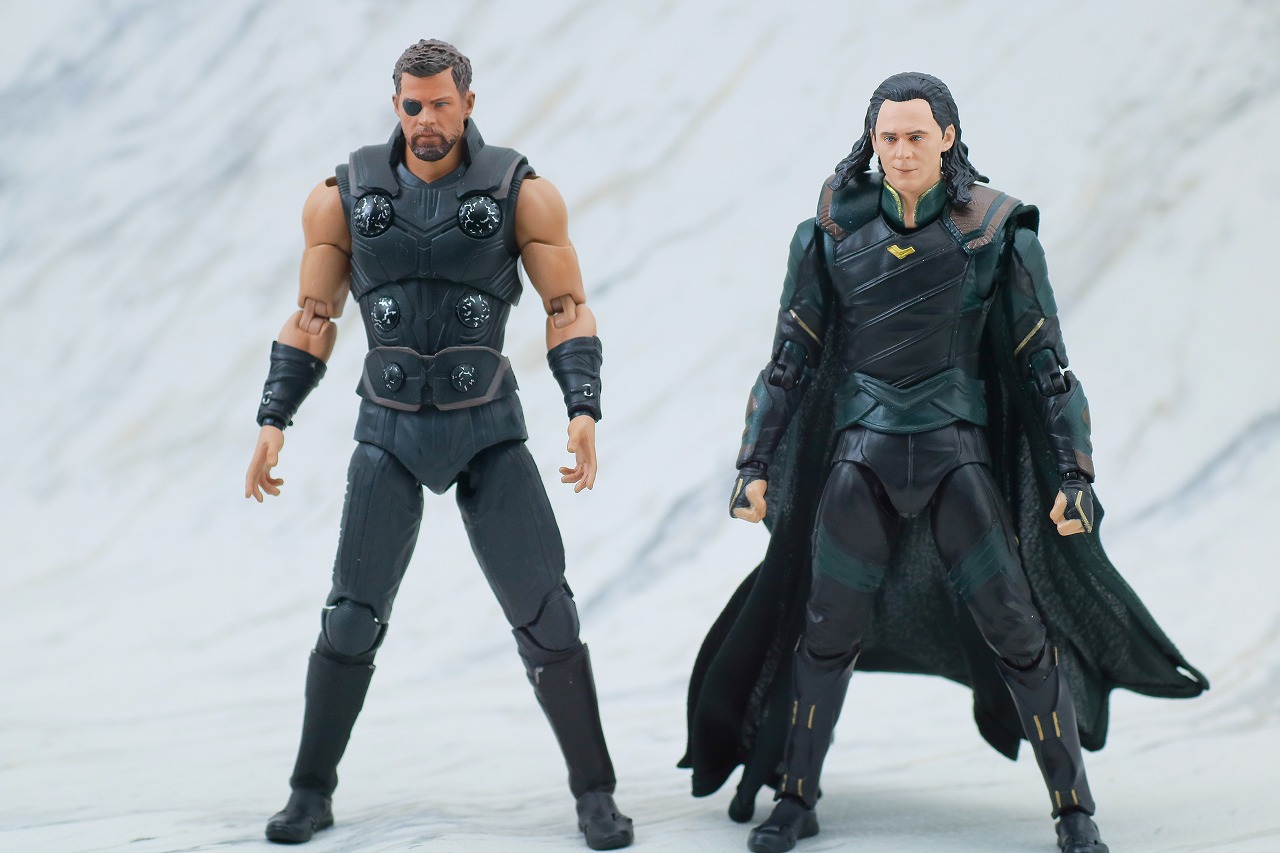 MAFEX　ロキ　アベンジャーズ　インフィニティ・ウォー　レビュー　本体　MAFEXのソー（『アベンジャーズ／インフィニティ・ウォー』）