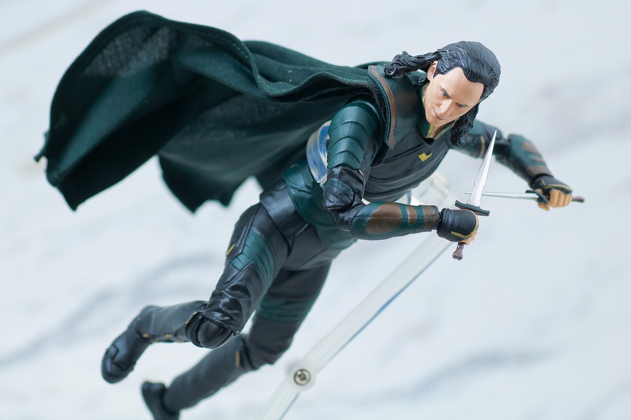 MAFEX　ロキ　アベンジャーズ　インフィニティ・ウォー　レビュー　アクション