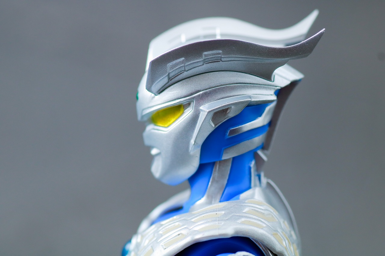 S.H.フィギュアーツ　テクターギア・ゼロ　ウルトラマンゼロ　レビュー　通常状態　本体