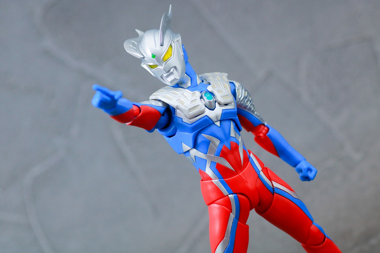 S.H.フィギュアーツ　テクターギア・ゼロ　ウルトラマンゼロ　レビュー　アクション