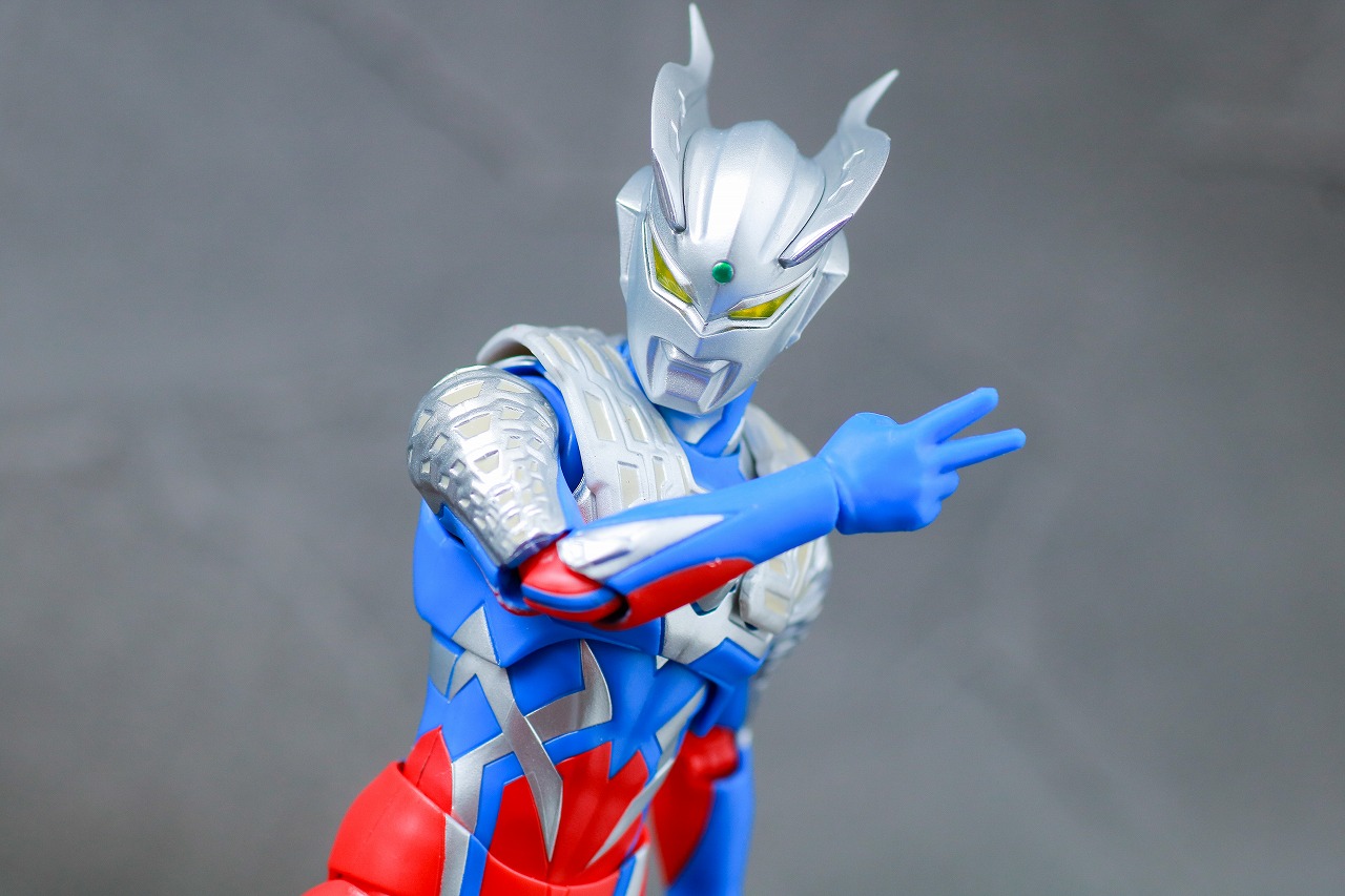 S.H.フィギュアーツ　テクターギア・ゼロ　ウルトラマンゼロ　レビュー　アクション