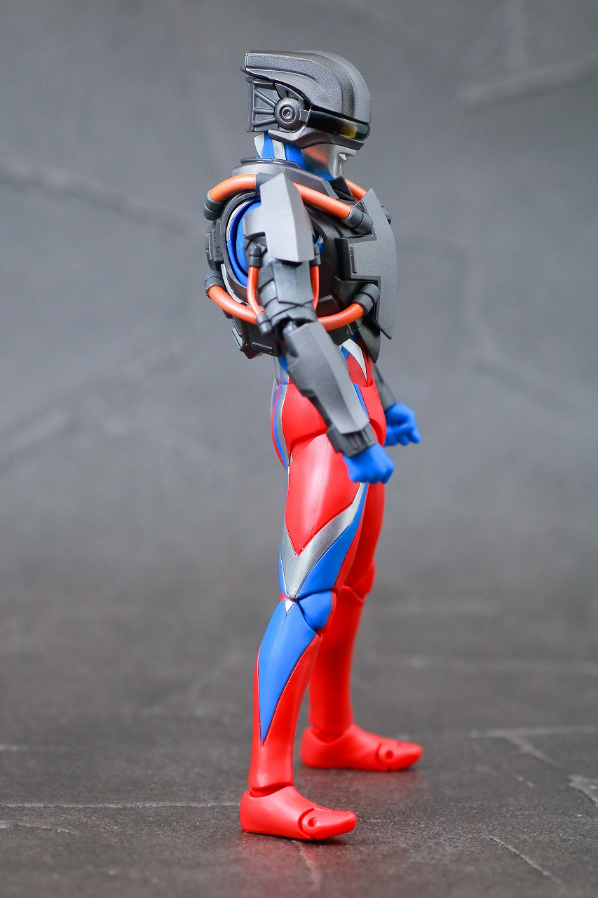 S.H.フィギュアーツ　テクターギア・ゼロ　ウルトラマンゼロ　レビュー　本体