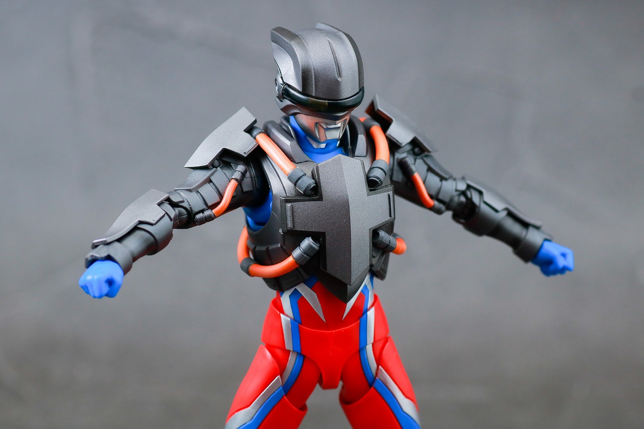 S.H.フィギュアーツ　テクターギア・ゼロ　ウルトラマンゼロ　レビュー　可動範囲