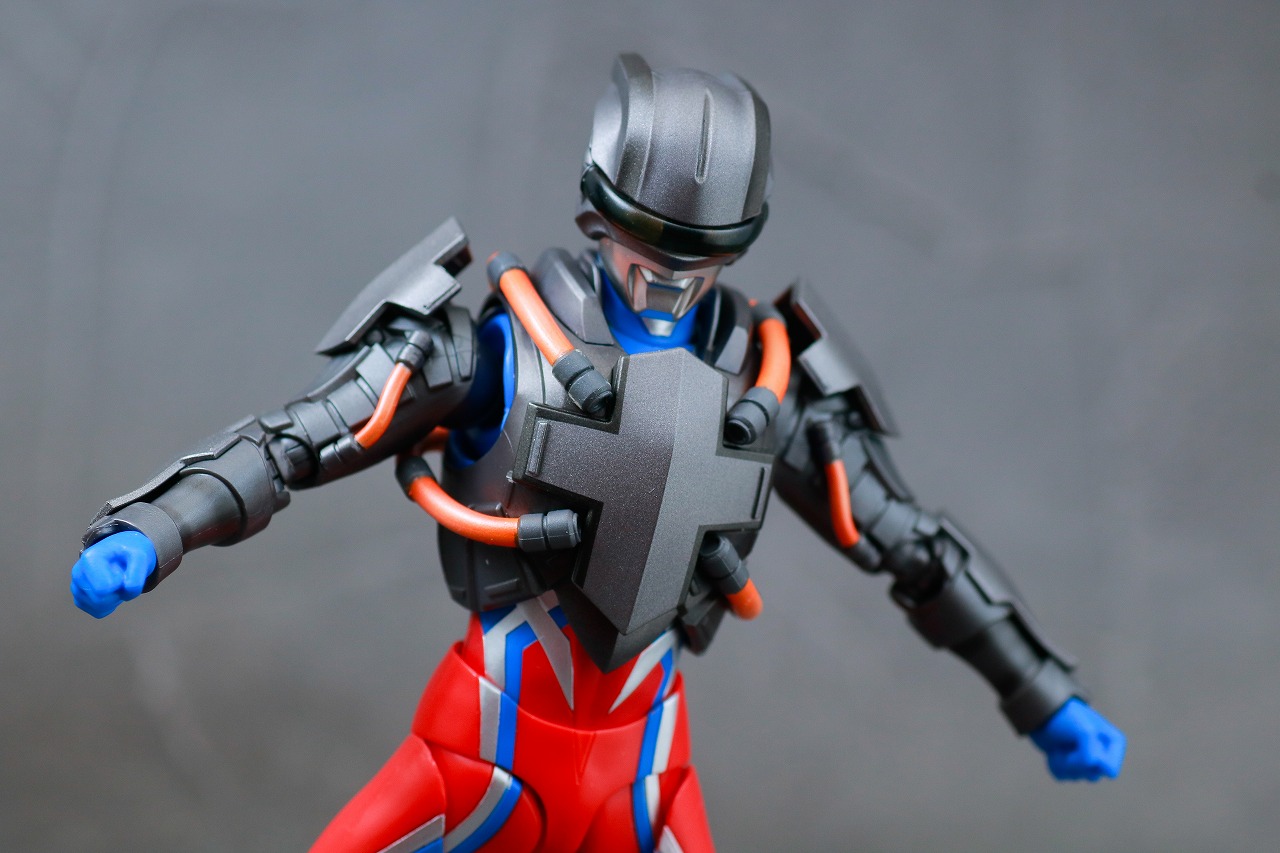 S.H.フィギュアーツ　テクターギア・ゼロ　ウルトラマンゼロ　レビュー　アクション