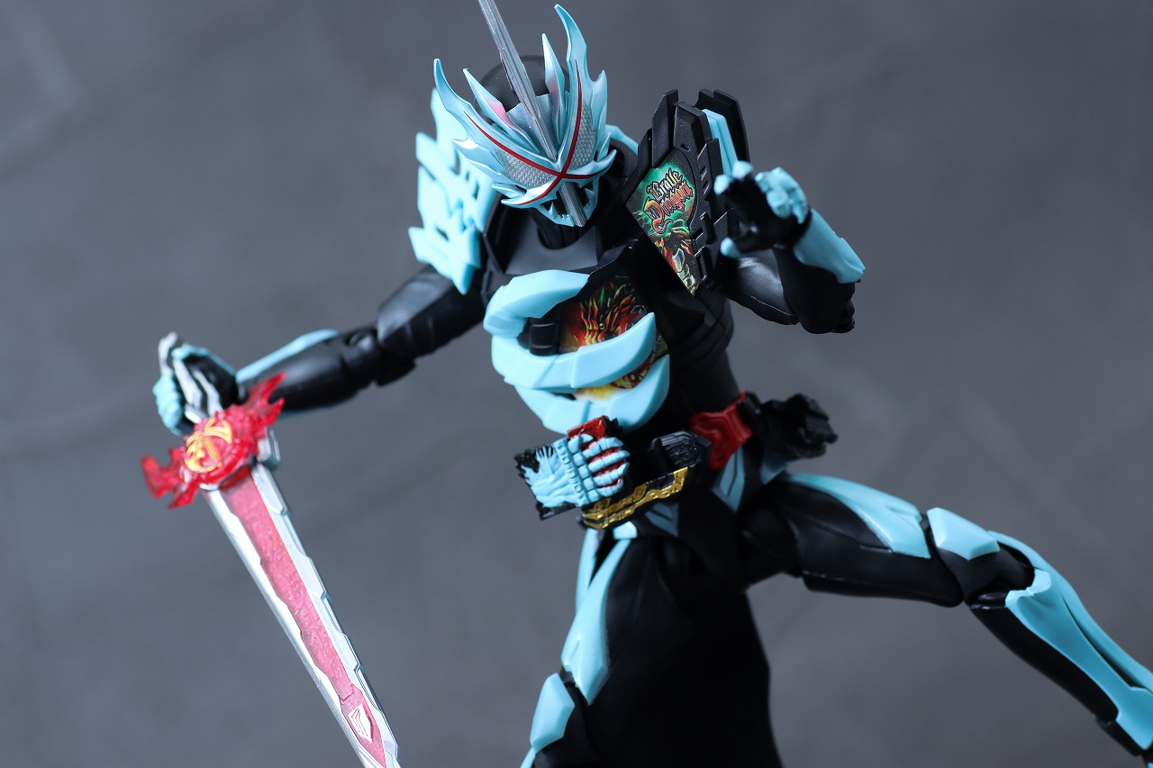 S.H.フィギュアーツ　仮面ライダーセイバー プリミティブドラゴン　レビュー