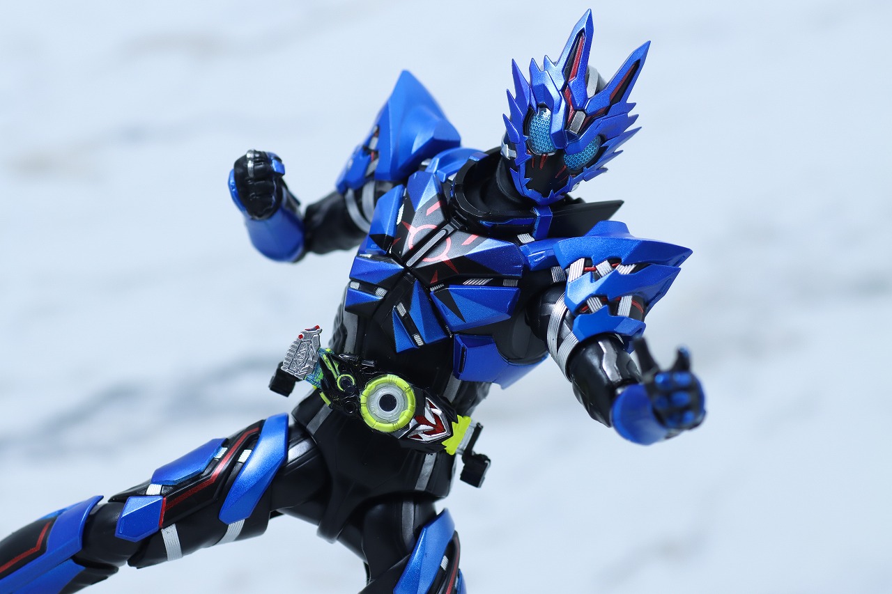 S.H.フィギュアーツ　仮面ライダーバルカン ローンウルフ　レビュー　アクション