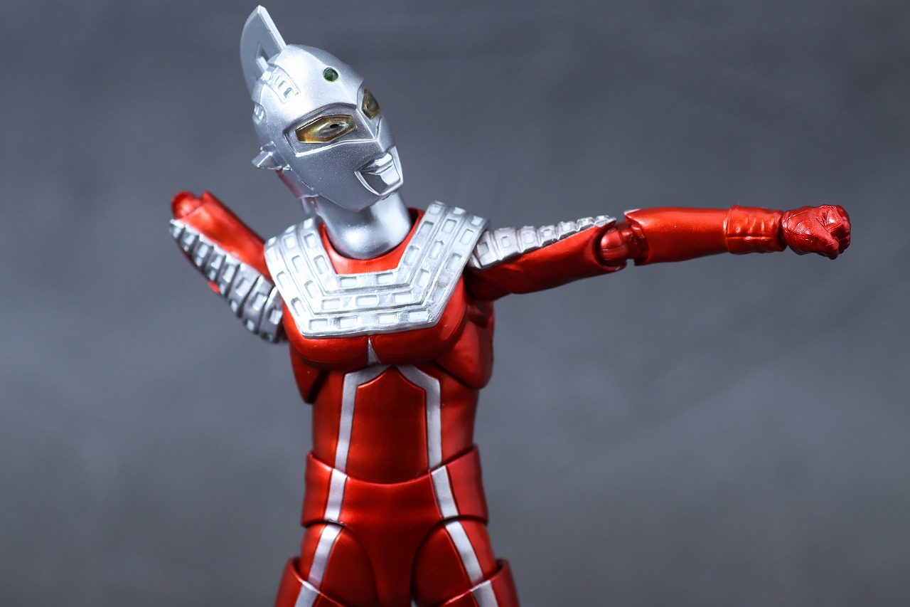 S.H.フィギュアーツ　ウルトラセブン 55th Anniversary Ver.　レビュー　可動域