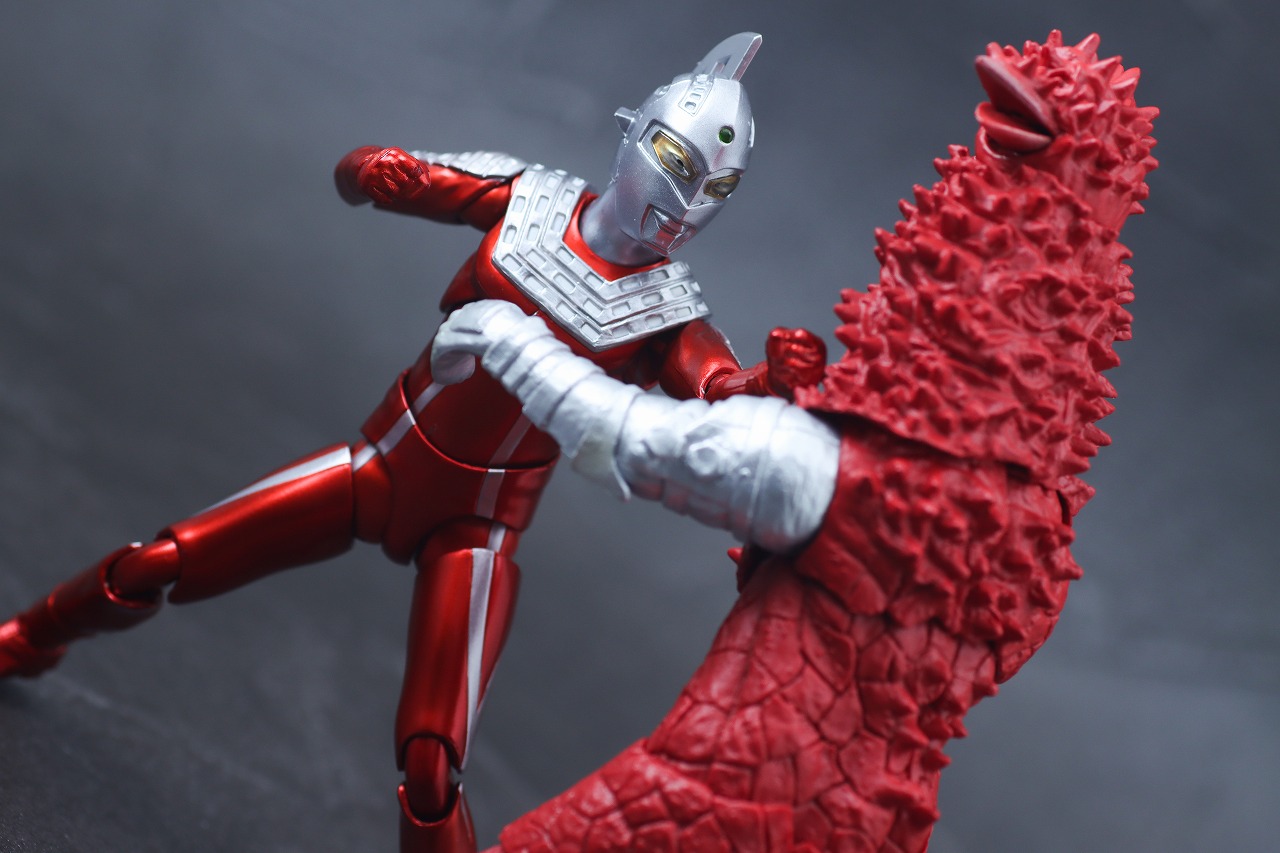 S.H.フィギュアーツ　ウルトラセブン 55th Anniversary Ver.　レビュー　アクション　パンドン