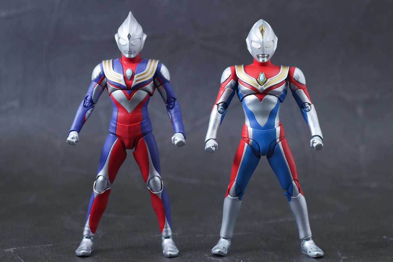 S.H.フィギュアーツ　ウルトラマンダイナ フラッシュタイプ　真骨彫製法　レビュー　本体　ウルトラマンティガ　マルチタイプ　比較