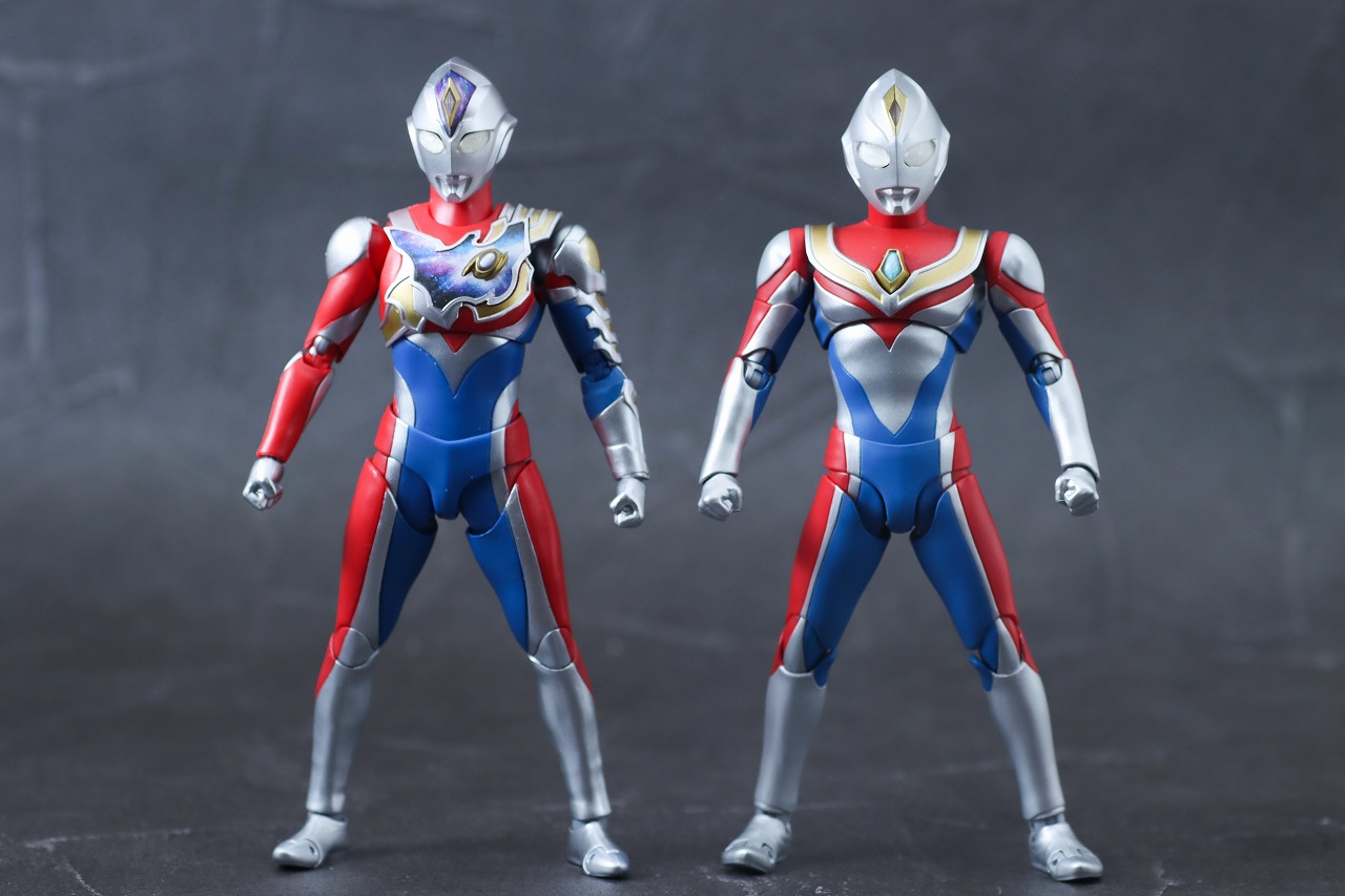 S.H.フィギュアーツ　ウルトラマンダイナ フラッシュタイプ　真骨彫製法　レビュー　本体　ULTRA-ACT　比較