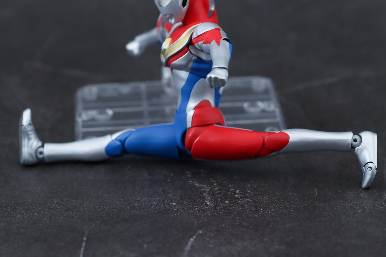 S.H.フィギュアーツ　ウルトラマンダイナ フラッシュタイプ　真骨彫製法　レビュー　可動範囲