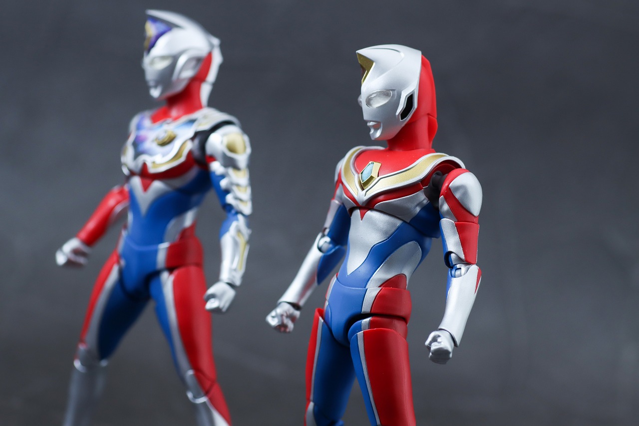 S.H.フィギュアーツ　ウルトラマンダイナ フラッシュタイプ　真骨彫製法　レビュー　アクション　ウルトラマンデッカー