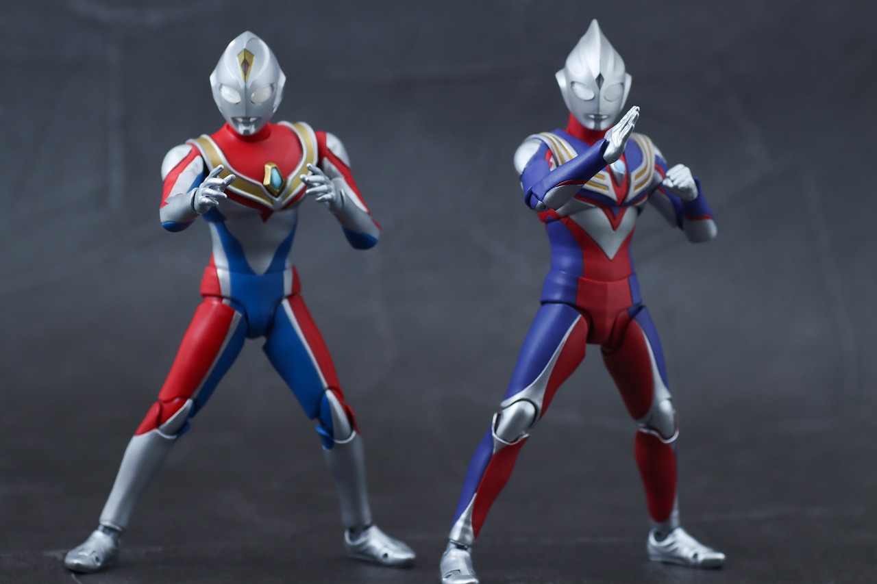 S.H.フィギュアーツ　ウルトラマンダイナ フラッシュタイプ　真骨彫製法　レビュー　アクション　ウルトラマンティガ　マルチタイプ