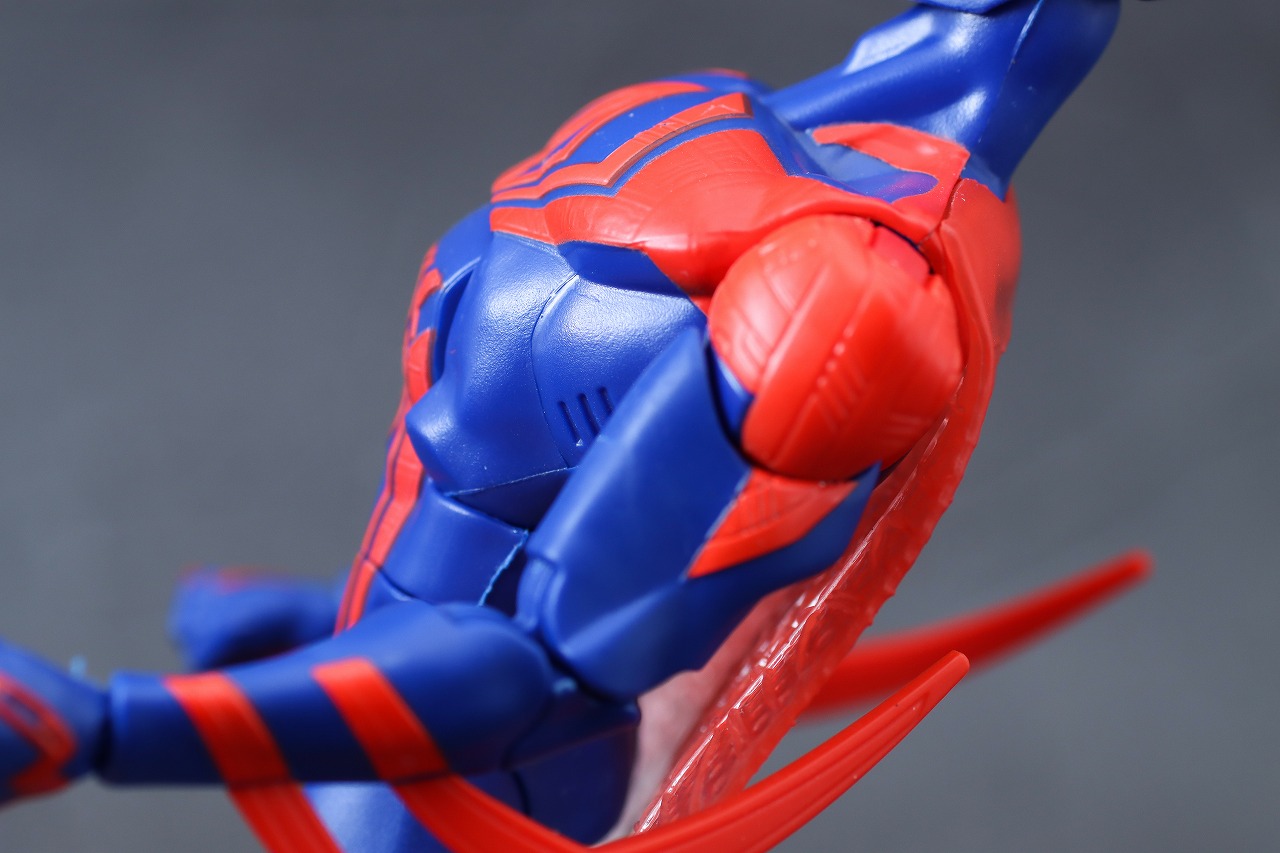 マーベルレジェンド　スパイダーマン2099　アクロス・ザ・スパイダーバース　レビュー　可動範囲